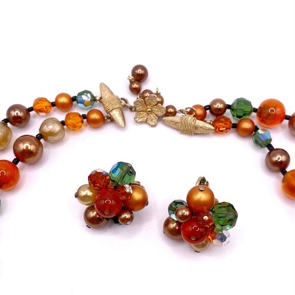Vendome Lucite Beads Signed Autumn Tones Necklace and Clip On Earrings Set - Picture 6 of 10